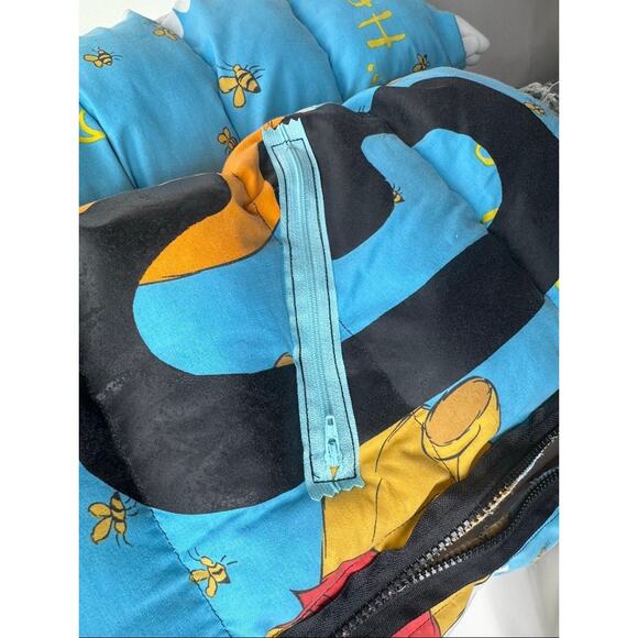 Unisex Adults Die.Go Studios Blue "Winnie The Pooh" Puffer Jacket One Size - Picture 10 of 15